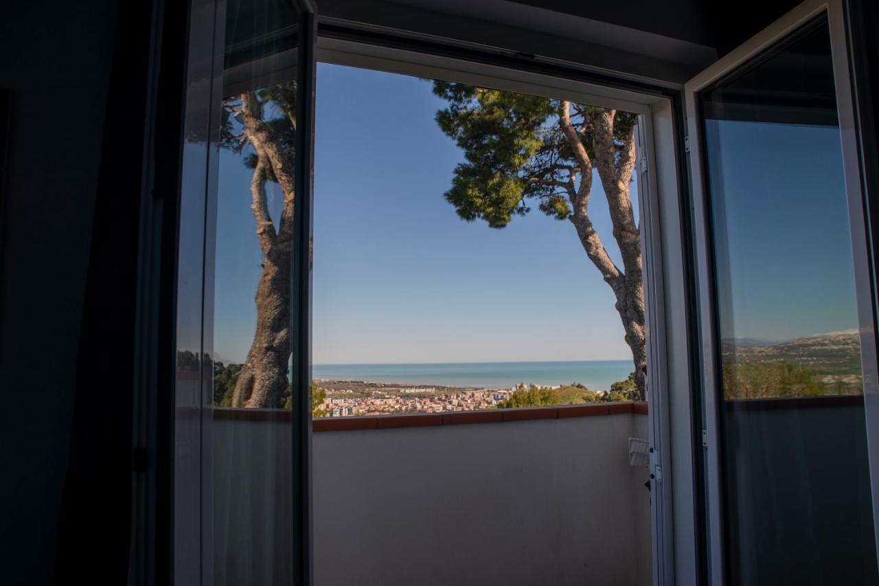 B&B Luna Blu Montesilvano Marina Kültér fotó