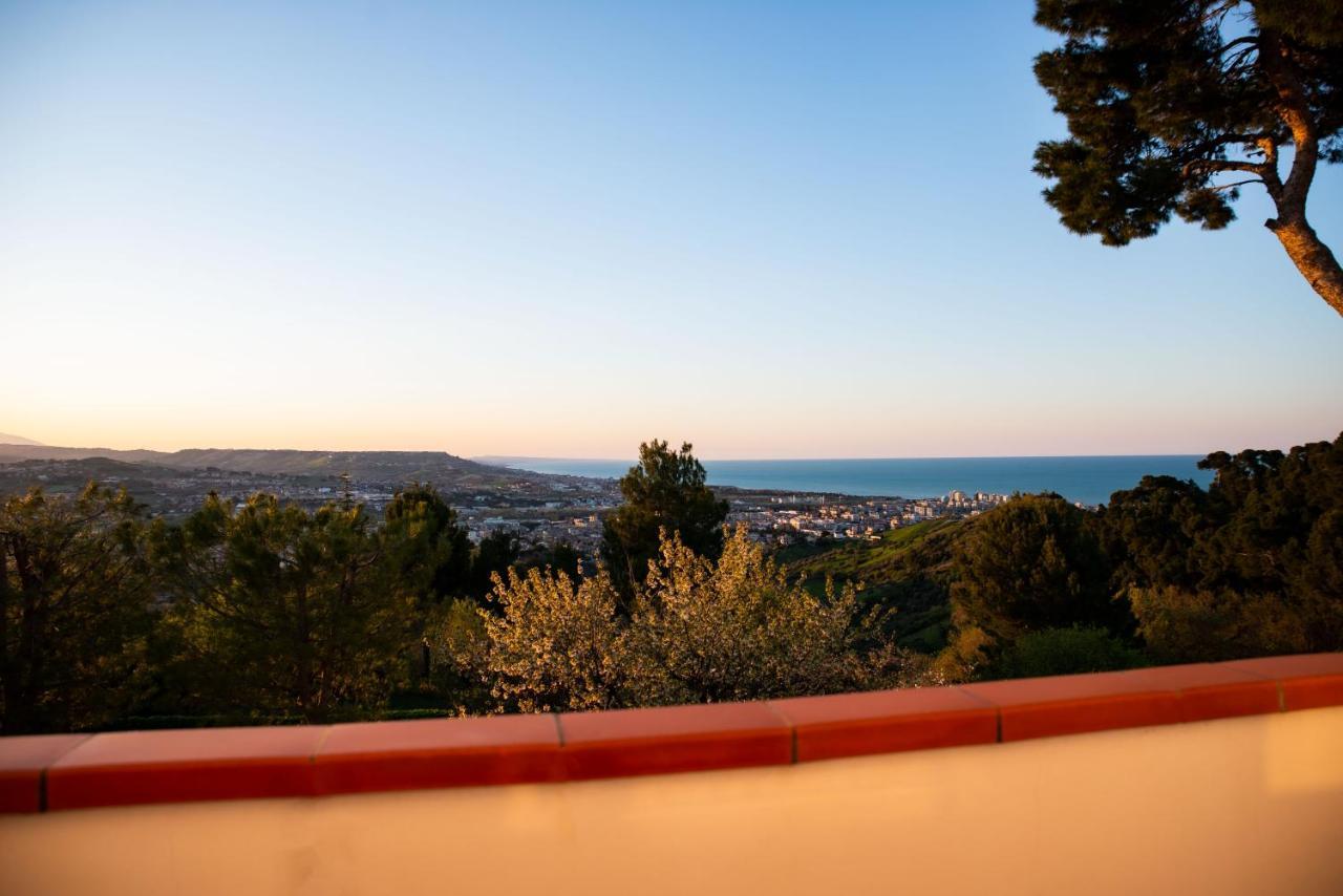 B&B Luna Blu Montesilvano Marina Kültér fotó